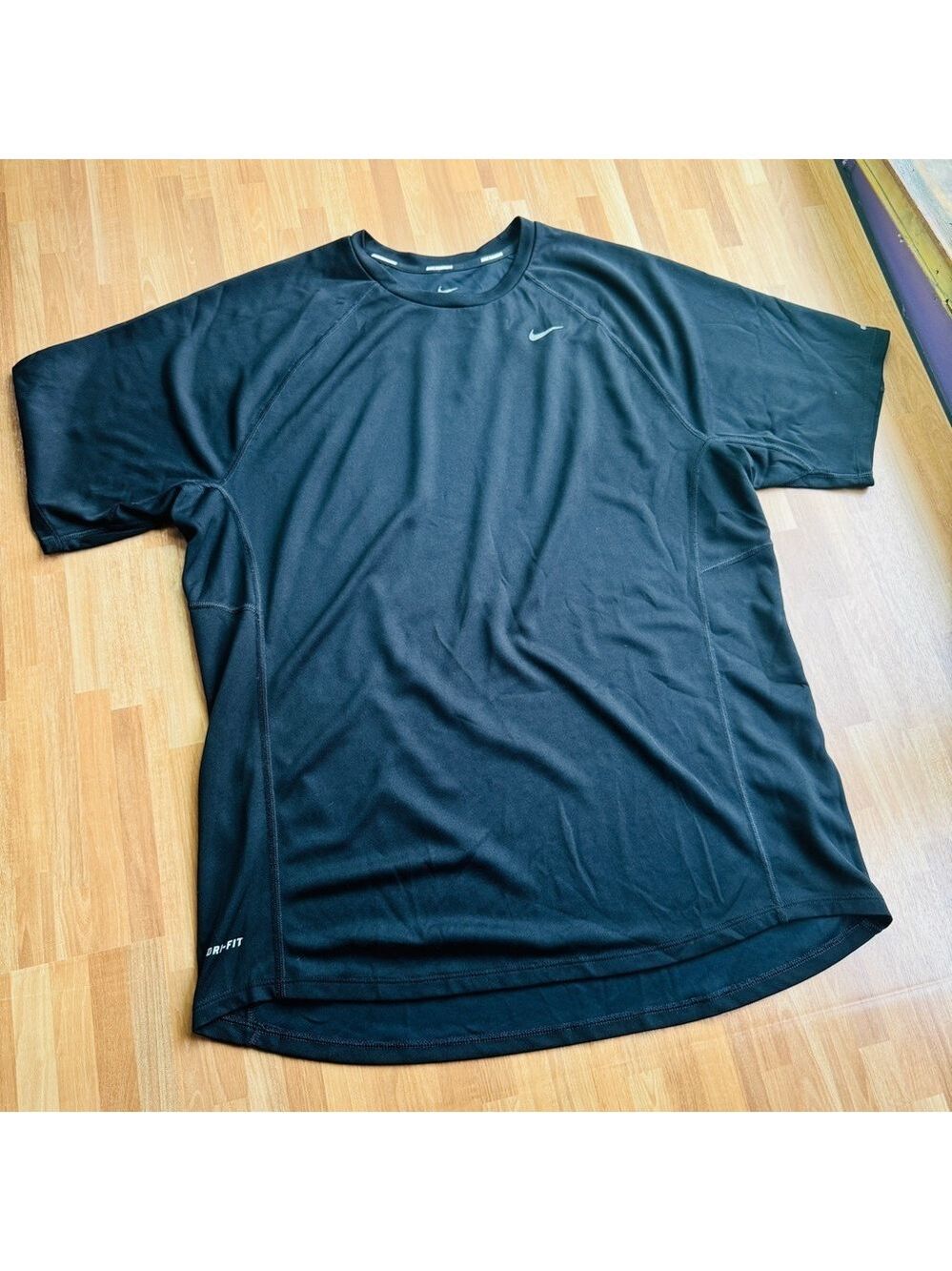 Nike dri-fit MILER black short sleeve men's T-shirt size large